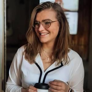 Meet your Posher, Nancy